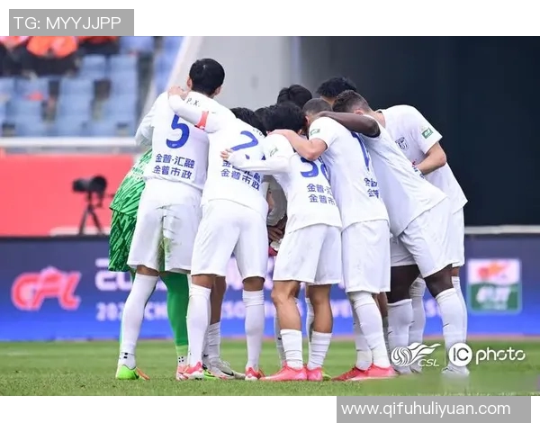 山东队与大连人队的实力对比与比赛前景深度分析